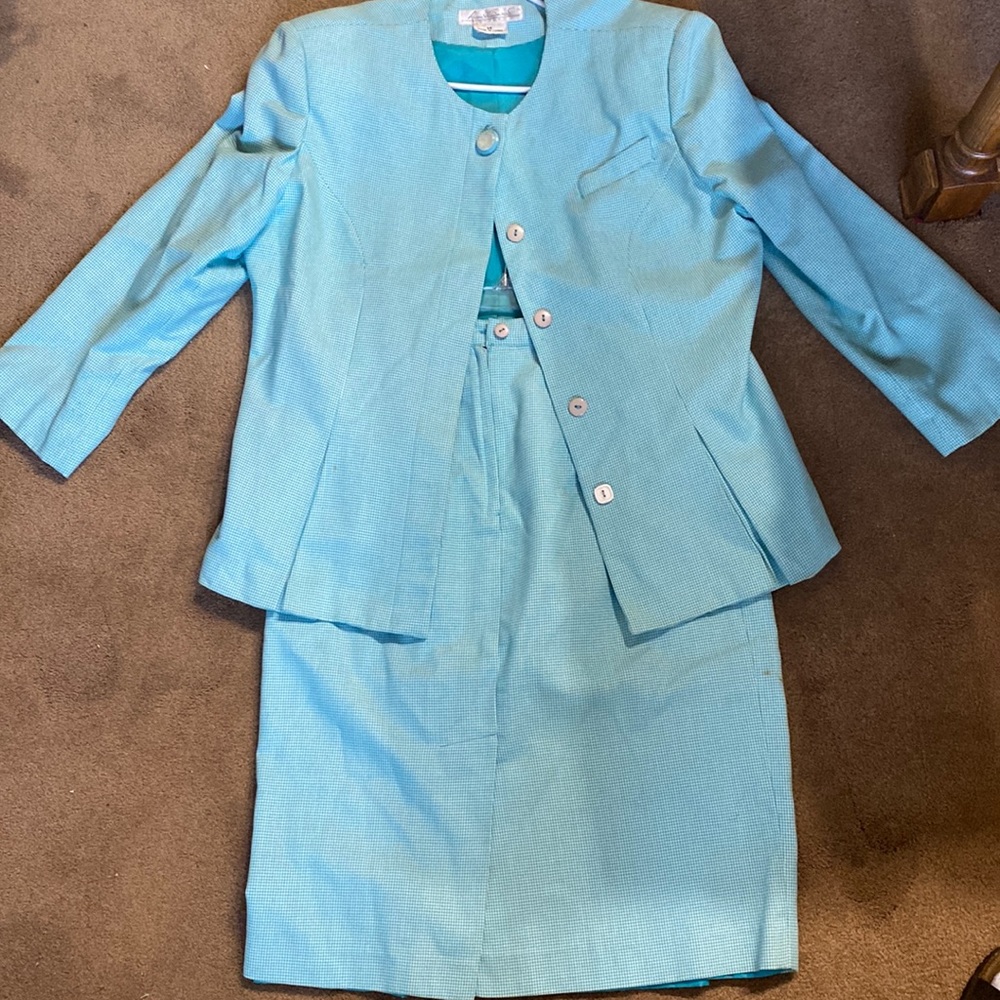 Suit set